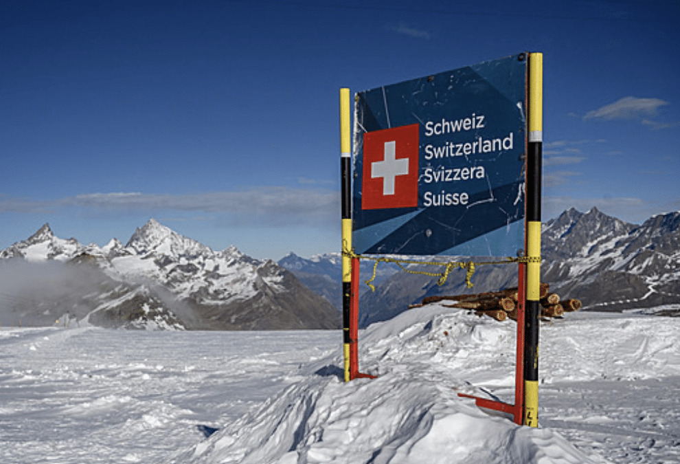 Italien und die Schweiz ziehen ihre Grenze neu. Schmelzende Gletscher verändern alles